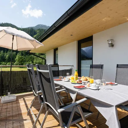 In Neukirchen Am Gro Venediger With Balcony Apartamento Neukirchen am Großvenediger